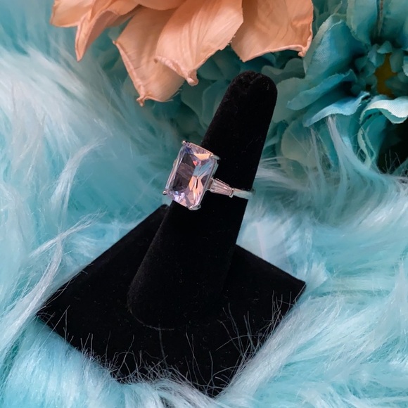 Large Radiant Cut Diamond Ring NEW! - Picture 3 of 7